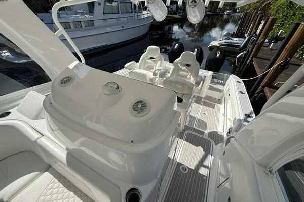 35ft Hydra Sports Yacht For Sale