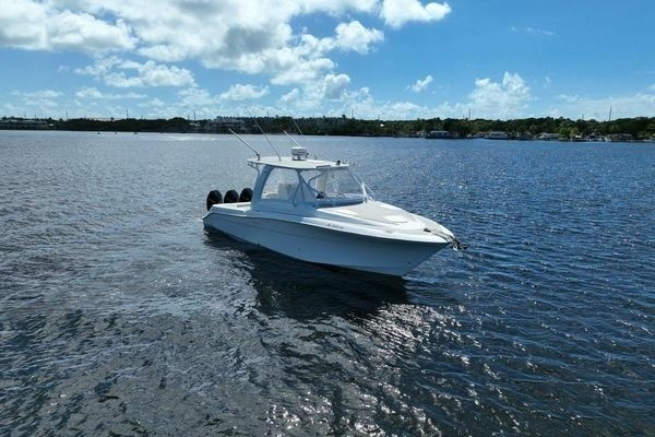 35ft Hydra Sports Yacht For Sale