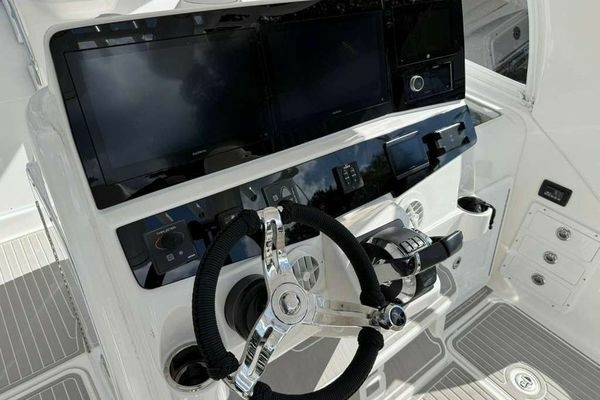 35ft Hydra Sports Yacht For Sale