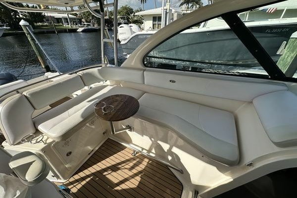 31ft Pursuit Yacht For Sale