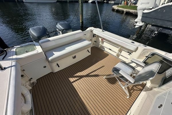 31ft Pursuit Yacht For Sale