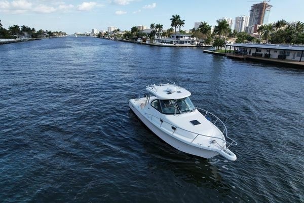 31ft Pursuit Yacht For Sale