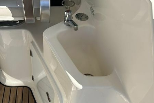 31ft Pursuit Yacht For Sale