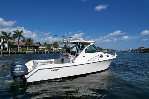 31ft Pursuit Yacht For Sale