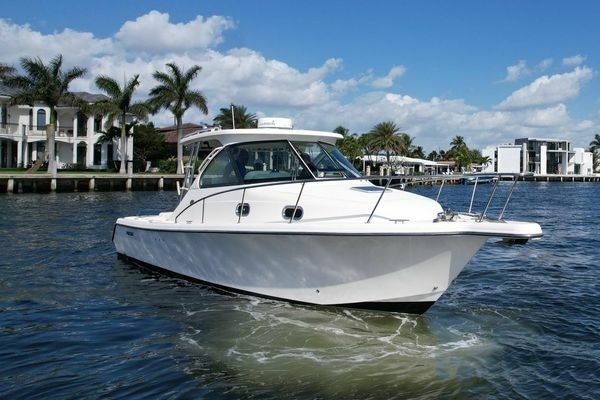 31ft Pursuit Yacht For Sale