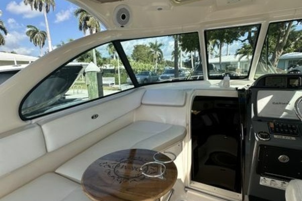 31ft Pursuit Yacht For Sale
