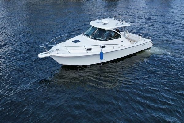 31ft Pursuit Yacht For Sale