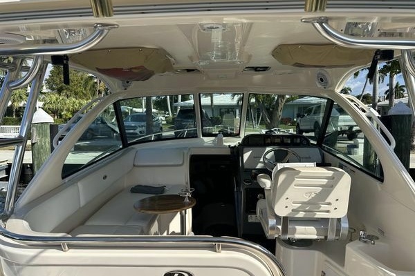 31ft Pursuit Yacht For Sale
