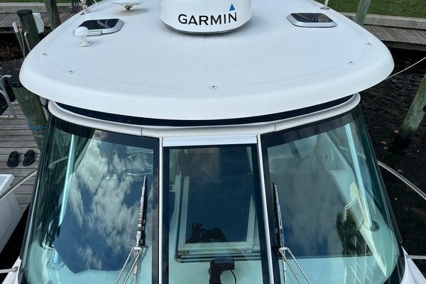 33ft Pursuit Yacht For Sale