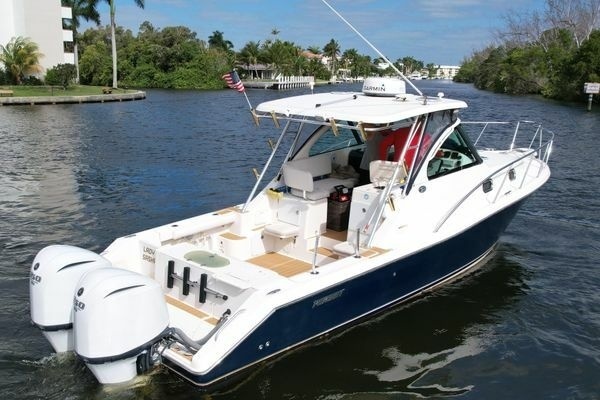 2008 Pursuit 33