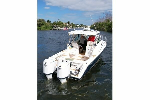 2008 Pursuit 33