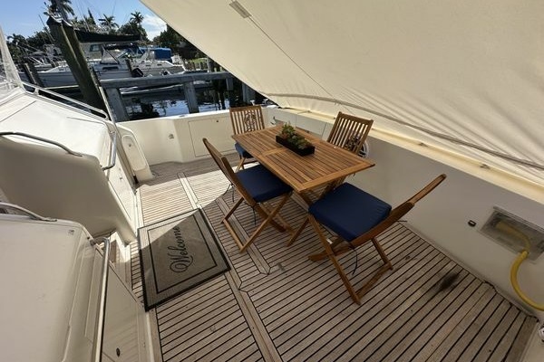 57ft Uniesse Yacht For Sale