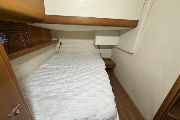57ft Uniesse Yacht For Sale