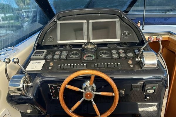 57ft Uniesse Yacht For Sale