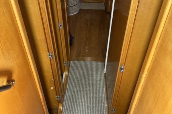 57ft Uniesse Yacht For Sale