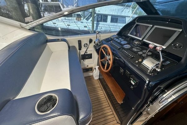 57ft Uniesse Yacht For Sale