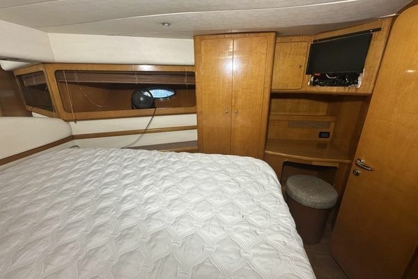 57ft Uniesse Yacht For Sale
