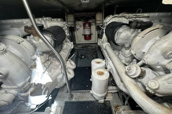 57ft Uniesse Yacht For Sale