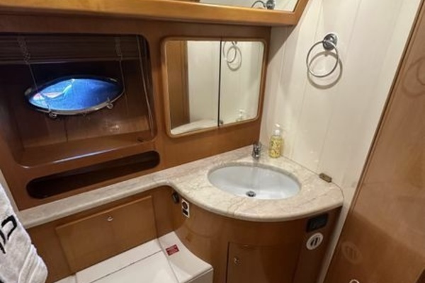57ft Uniesse Yacht For Sale