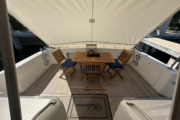 57ft Uniesse Yacht For Sale