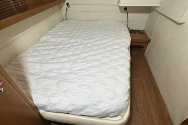 57ft Uniesse Yacht For Sale