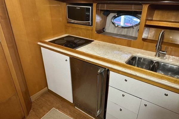 57ft Uniesse Yacht For Sale