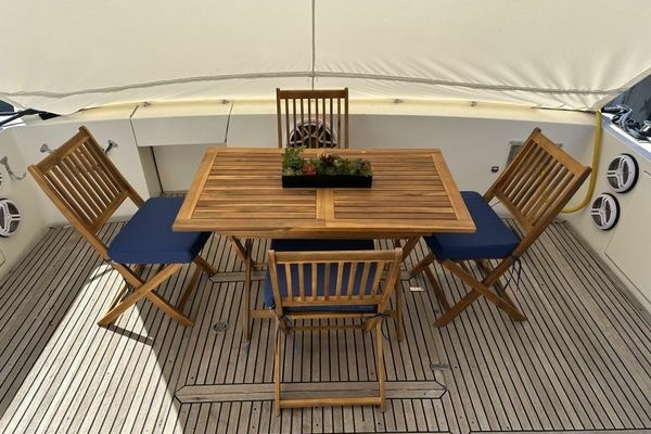 57ft Uniesse Yacht For Sale