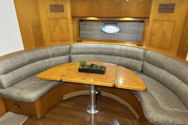 57ft Uniesse Yacht For Sale