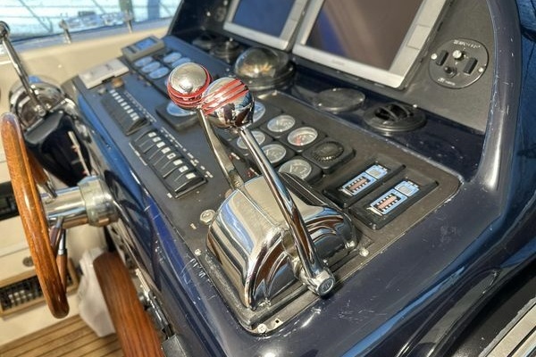 57ft Uniesse Yacht For Sale