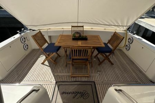 57ft Uniesse Yacht For Sale