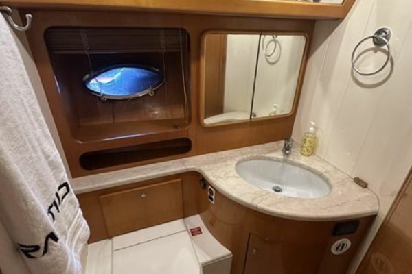 57ft Uniesse Yacht For Sale