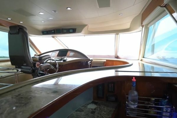 70ft Magnum Yacht For Sale