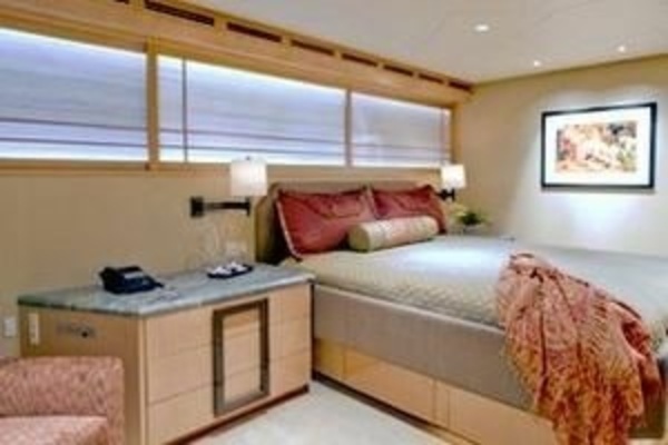 Photo of the 1985 Sterling Yachts 155 Motor Yacht "TRIUMPHANT LADY"