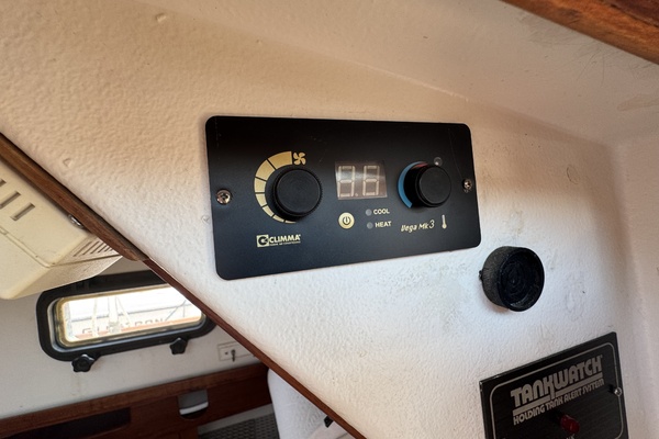 BIA 30ft Cape Dory Yacht For Sale