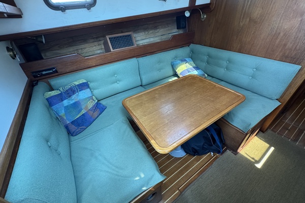BIA 30ft Cape Dory Yacht For Sale