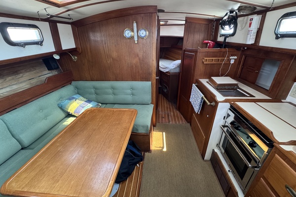 BIA 30ft Cape Dory Yacht For Sale