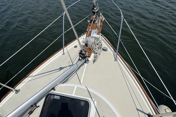 BIA 30ft Cape Dory Yacht For Sale