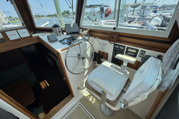 BIA 30ft Cape Dory Yacht For Sale