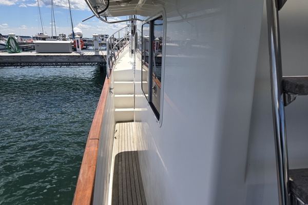 39ft Kadey Krogen Yacht For Sale