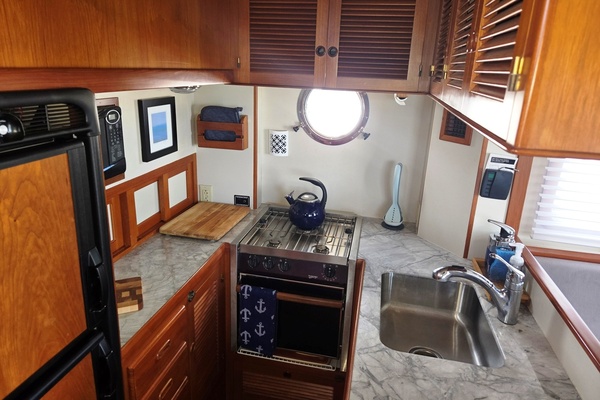 39ft Kadey Krogen Yacht For Sale