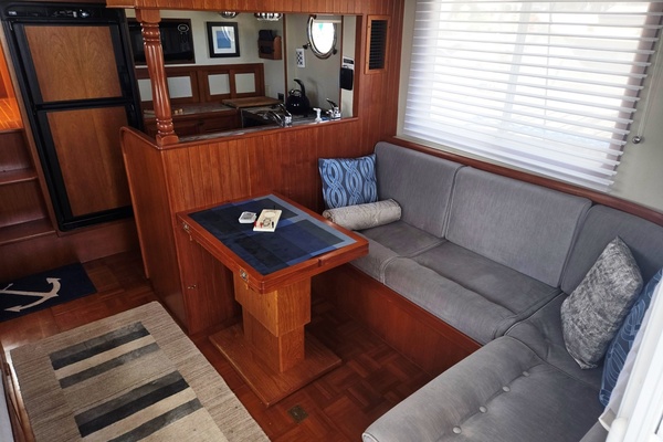 39ft Kadey Krogen Yacht For Sale