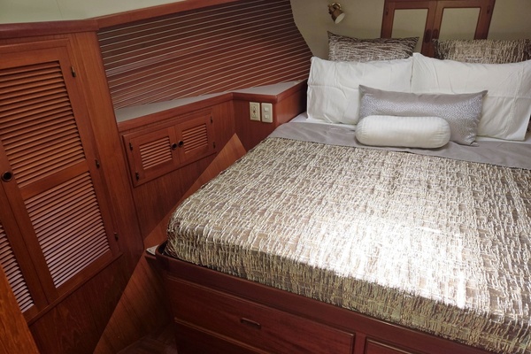 39ft Kadey Krogen Yacht For Sale