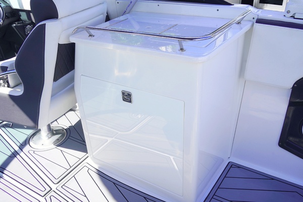 25ft Monterey Yacht For Sale