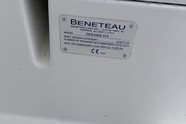 Off Piste 47ft Beneteau Yacht For Sale