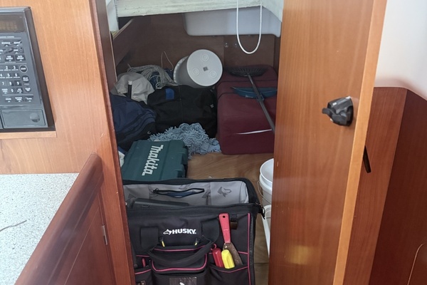 Off Piste 47ft Beneteau Yacht For Sale