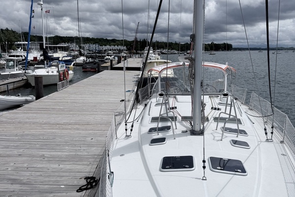 Off Piste 47ft Beneteau Yacht For Sale