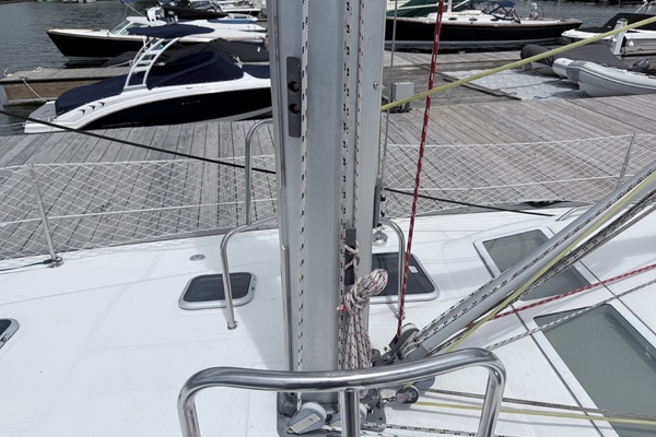 Off Piste 47ft Beneteau Yacht For Sale