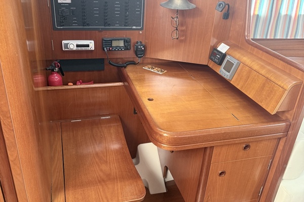Off Piste 47ft Beneteau Yacht For Sale
