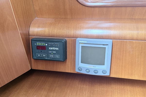 Off Piste 47ft Beneteau Yacht For Sale