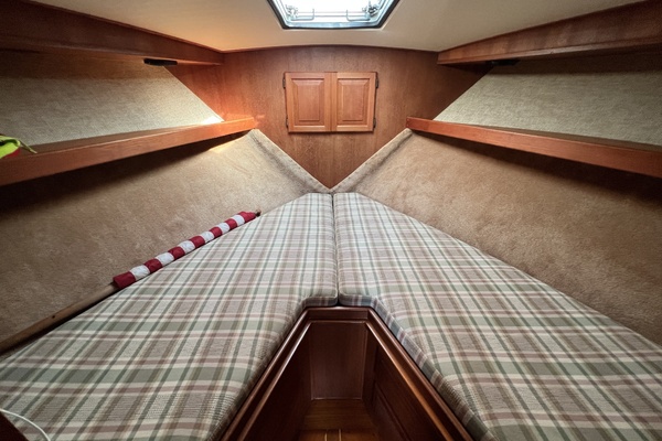 35ft Viking Yacht For Sale